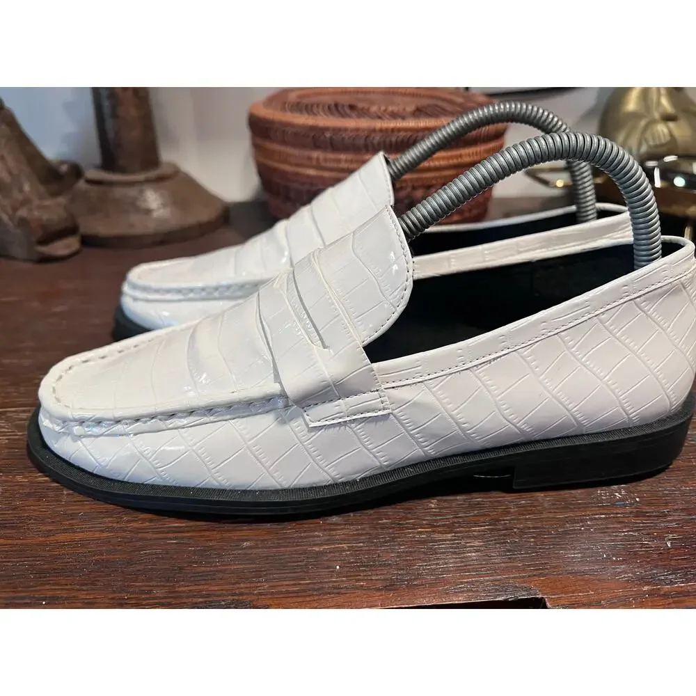 Steve Madden Goodman Preppy White Croc Embossed Penny Loafers - Size 8.5